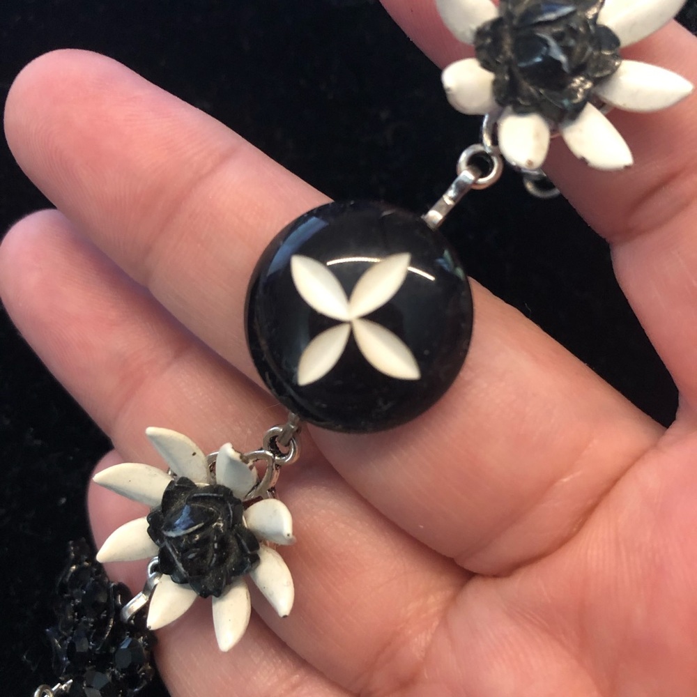 “Treble” 🎼🎶 Hand crafted bracelet created from repurposed vintage earrings
